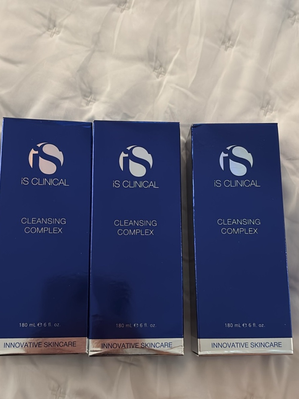 iS Clinical Cleansing Complex – Deep Blue Gentle Facial Cleanser (180 mL)
